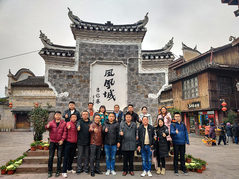 潤東方環(huán)?？照{(diào)團隊出游.jpg