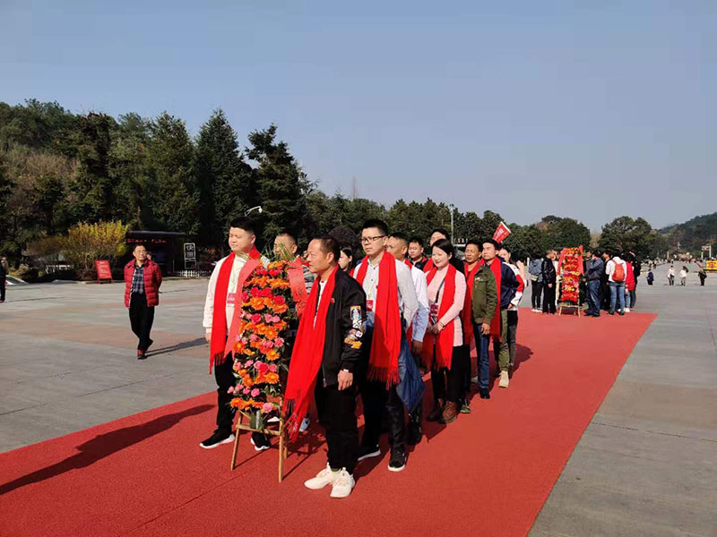 潤東方環(huán)?？照{(diào)團隊出游.jpg
